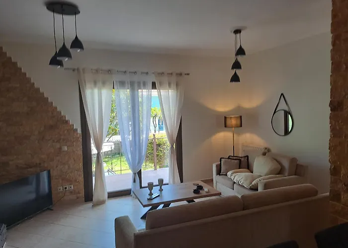 Holiday home παραδοσιακη λαζαρατα *