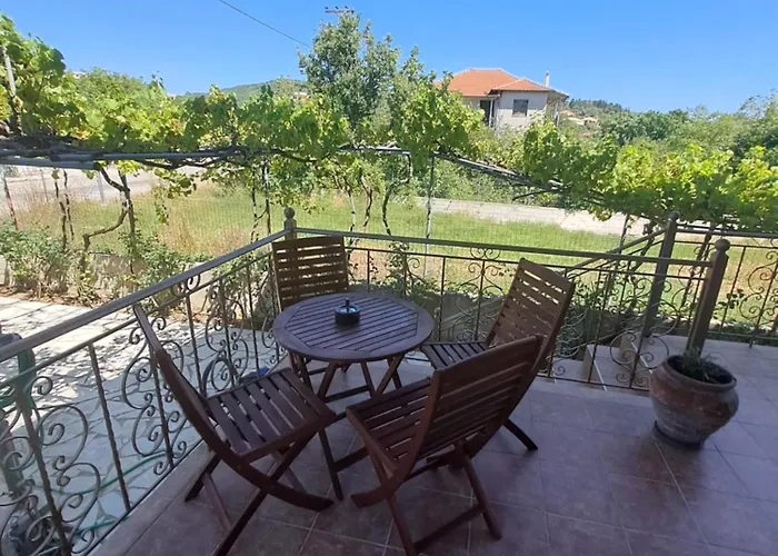 παραδοσιακη λαζαρατα Holiday home Lazarata