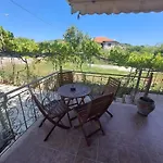 παραδοσιακη λαζαρατα Hébergement de vacances Lazaráta