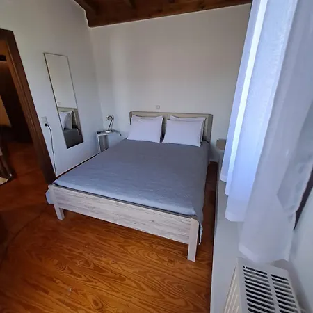 Holiday home παραδοσιακη λαζαρατα *