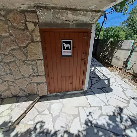 Prázdninový dům παραδοσιακη λαζαρατα *