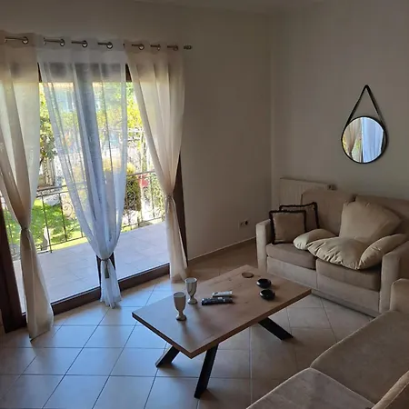 Holiday home παραδοσιακη λαζαρατα *