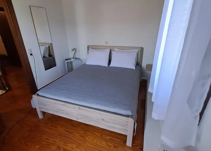 Prázdninový dům παραδοσιακη λαζαρατα *